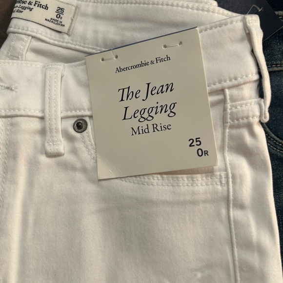 Abercrombie and Fitch 4 pairs Jean Leggings Bundle 25 0 R - Picture 3 of 5